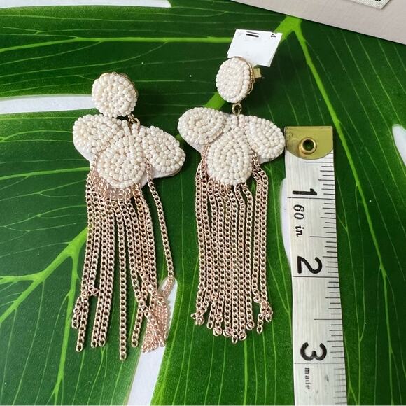 Rush Faux Pearl Cluster Drop Earrings NWT - Picture 11 of 13